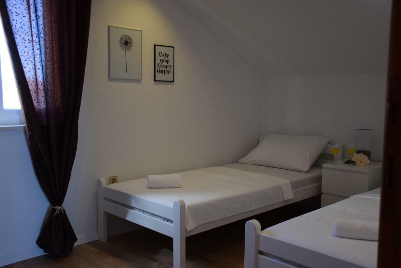 Apartments Zelic ヴォディツェ エクステリア 写真